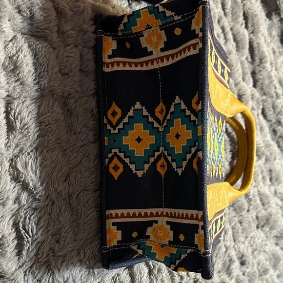 Wrangler Navy Tote with Yellow & Turquoise Geometric Embroidery - Picture 4 of 7